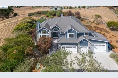 228 Stowring Rd, Petaluma, CA 94952 - Photo 1