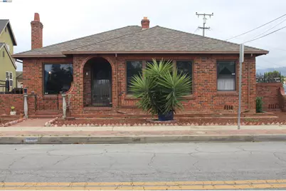 703 Palm Ave, Watsonville, CA 95076 - Photo 1