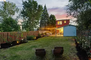 3136 Arizona St, Oakland, CA 94602 - Photo 1