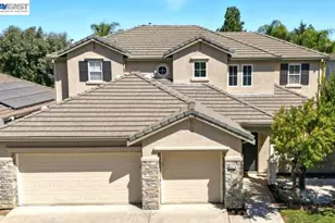 4276 Oakridge Dr, Tracy, CA 95377 - Photo 1