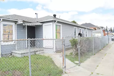 9945 B St, Oakland, CA 94603 - Photo 1