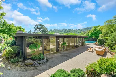 15 Don Timoteo Ct, San Rafael, CA 94903 - Photo 1