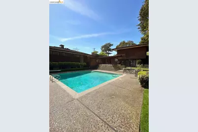 300 Mountain Ave, Piedmont, CA 94611 - Photo 1