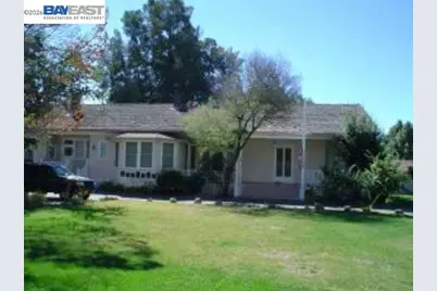 627 Rose Avenue #2, Pleasanton, CA 94566 - Photo 1