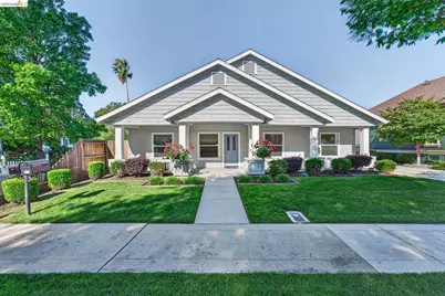 813 School St, Lodi, CA 95240 - Photo 1