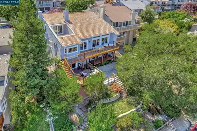 1825 Saint Andrews Dr, Moraga, CA 94556 - Photo 1