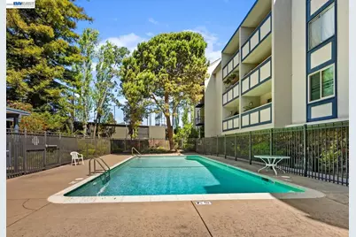 955 Shorepoint Ct #310, Alameda, CA 94501 - Photo 1