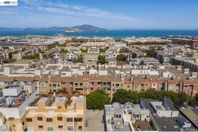 650 Chestnut St #209, San Francisco, CA 94133 - Photo 1