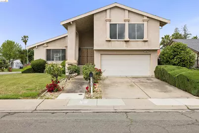 7360 Meadowgate Dr, Sacramento, CA 95823 - Photo 1