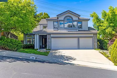220 Valley Glen Ln, Martinez, CA 94553 - Photo 1