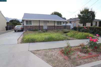 7558 Delia Ave, Sun Valley (los Angeles), CA 91352 - Photo 1