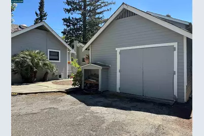 1258 Pine St, Palo Alto, CA 94301 - Photo 1