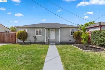 246 Tunis Rd, Oakland, CA 94603 - Photo 1