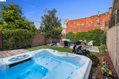 825 41st St, Oakland, CA 94608 - Photo 1