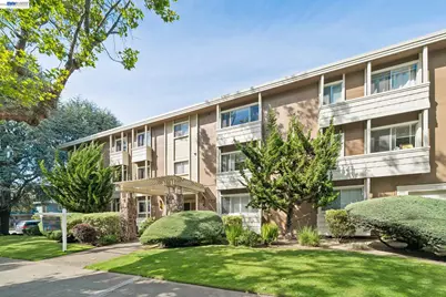 1701 Central Ave #R, Alameda, CA 94501 - Photo 1