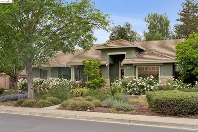 1130 Meadow Dr, Livermore, CA 94551 - Photo 1
