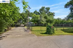 3590 Park Rd, Sacramento, CA 95841 - Photo 1