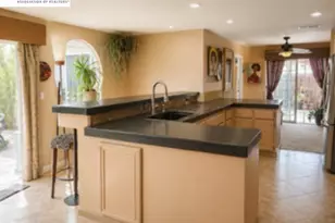 101 Garrido Ct, Vallejo, CA 94591 - Photo 5