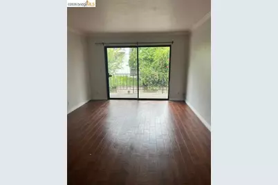 625 El Dorado Ave #205, Oakland, CA 94611 - Photo 1