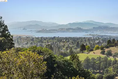 453 Scenic Ave, Piedmont, CA 94611 - Photo 1