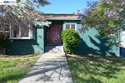 8809 Seneca Street, Oakland, CA 94605 - Photo 1