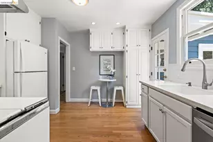 859 Sunnyhills Rd, Oakland, CA 94610 - Photo 17