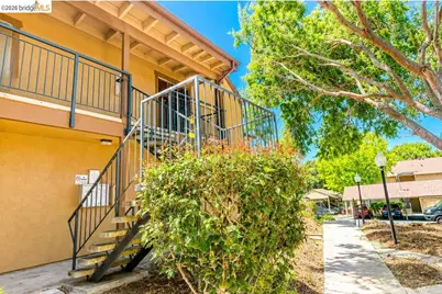 5313 Ridgeview Cir #4, El Sobrante, CA 94803 - Photo 1