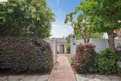 798 Creston Rd, Berkeley, CA 94708 - Photo 1