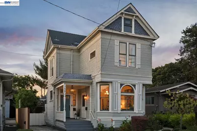 758 Alcatraz Avenue, Oakland, CA 94609 - Photo 1