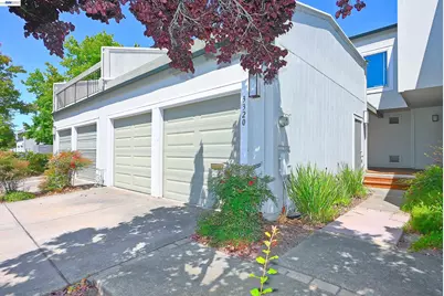 3320 Kimberly Way, San Mateo, CA 94403 - Photo 1