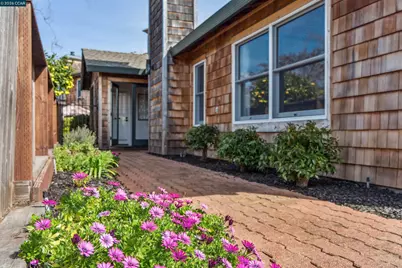 405 Centre Court, Alameda, CA 94502 - Photo 1
