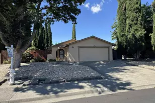 1827 Alamo Dr, Vacaville, CA 95687 - Photo 1