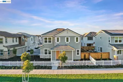 281 Central Parkway, Mountain House, CA 95391 - Photo 1