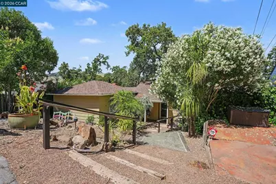 980 Hawthorn Dr.., Lafayette, CA 94549 - Photo 1