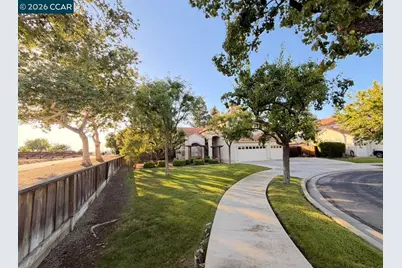 1395 Breakwater Way, Brentwood, CA 94513 - Photo 1