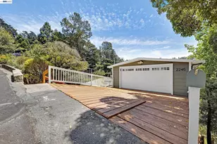 2245 Pelham Pl, Oakland, CA 94611 - Photo 1