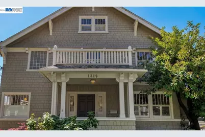 1318 Clinton Ave, Alameda, CA 94501 - Photo 1