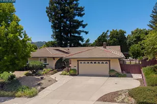 1085 Country Club Dr, Moraga, CA 94556 - Photo 1
