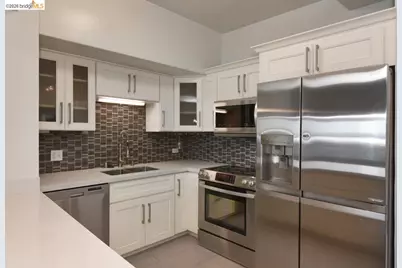 6363 Christie Ave #602, Emeryville, CA 94608 - Photo 1