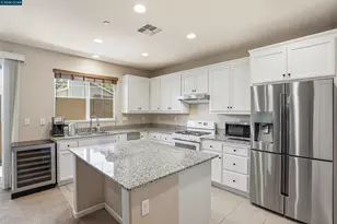 98 Belle Harbor Cir, Pittsburg, CA 94565 - Photo 1