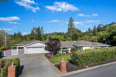 66 Van Ripper Ln, Orinda, CA 94563 - Photo 1