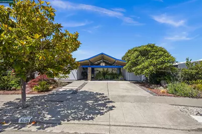 8039 Shay Dr, Oakland, CA 94605 - Photo 1