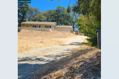 2719 Heinemann Dr, Valley Springs, CA 95252 - Photo 1