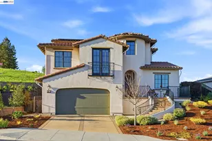 201 Willowbrook Ln, Moraga, CA 94556 - Photo 1