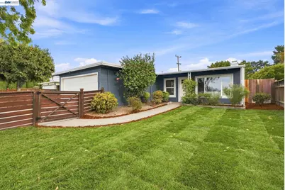 1432 Lodi Ave, San Mateo, CA 94401 - Photo 1
