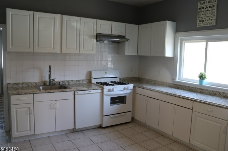 17 Rector St, Millburn NJ  07041-1117 exterior