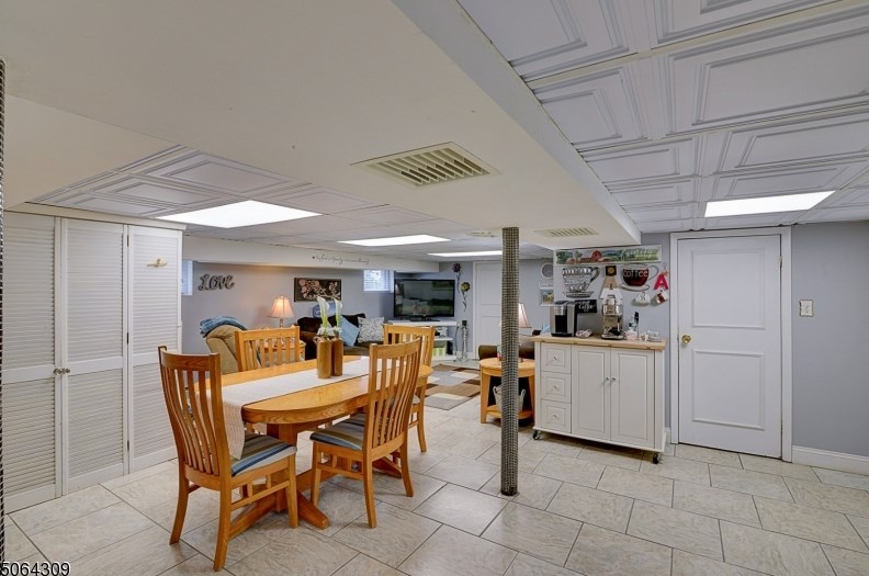 1122 Fls Ter, Union NJ  07083-6004 exterior