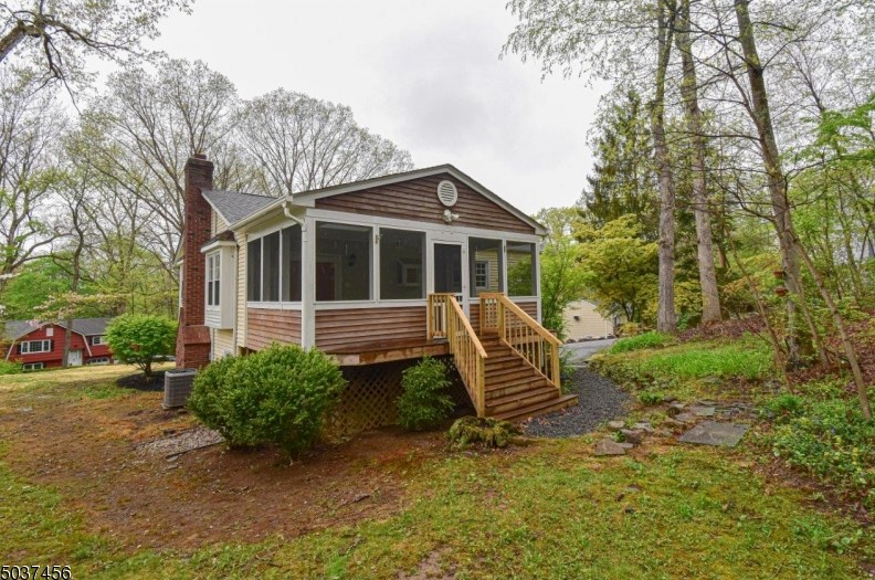 11 Ash St, Stanhope NJ  07874-3427 exterior