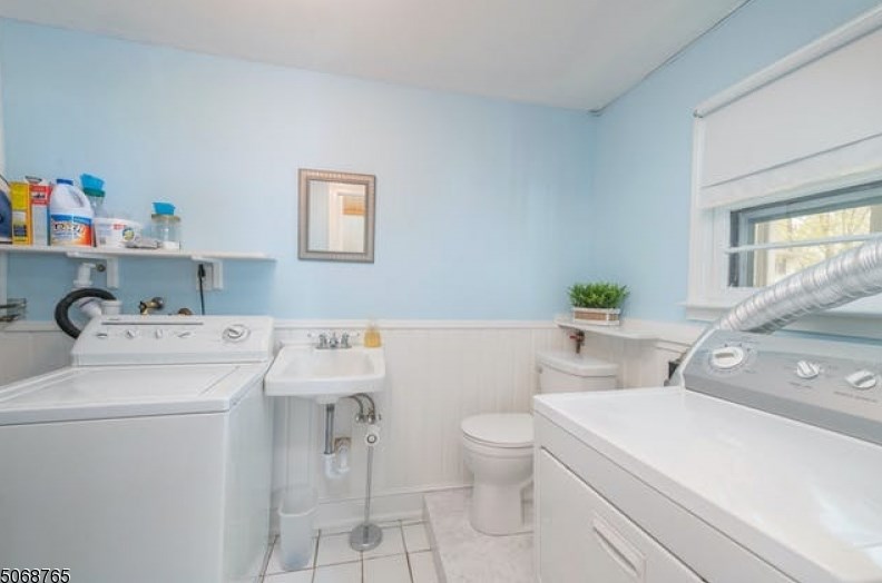 34 Brendona Ave, Stanhope NJ  07874-2117 exterior