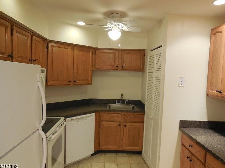 133 Jamestown Rd, Basking Ridge NJ  07920-3050 exterior
